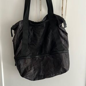 Athleta gym bag NWT